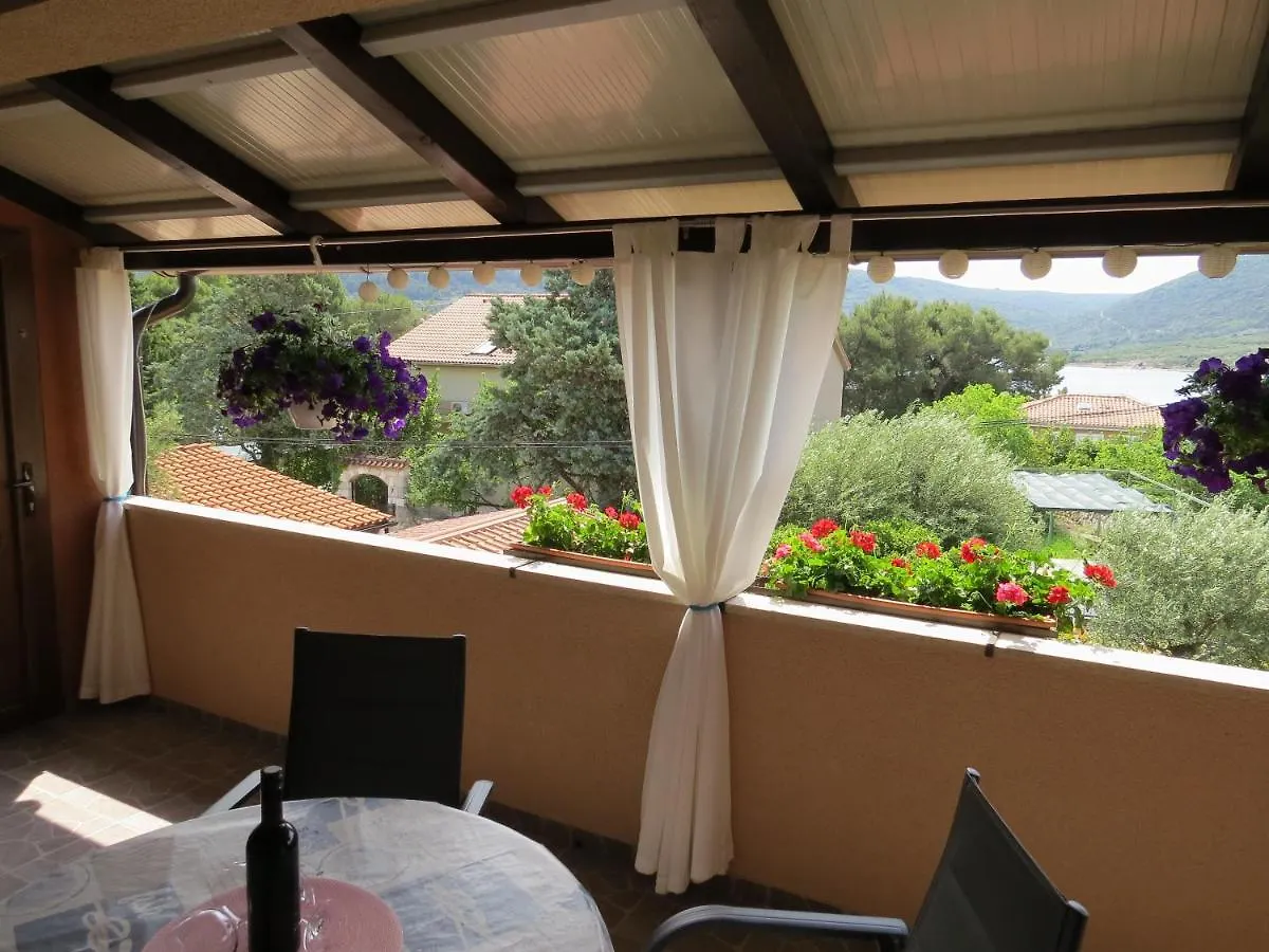 Apartments Vodaric Cres
