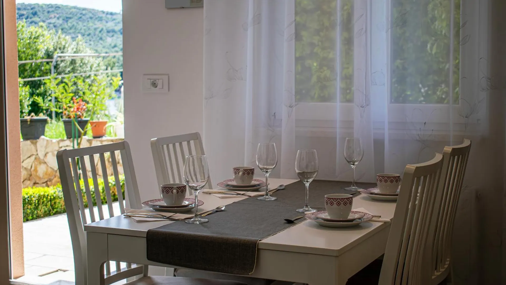 Apartments Vodaric Cres