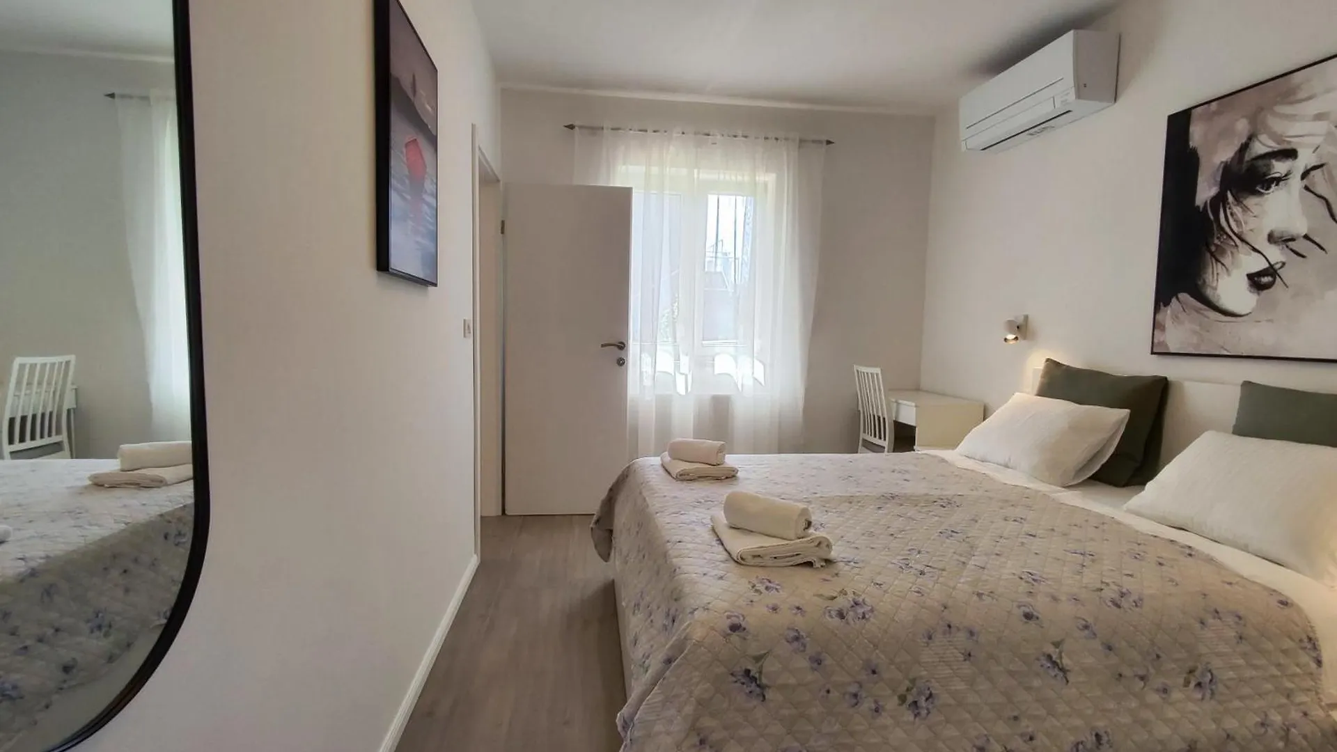 Apartments Vodaric Cres