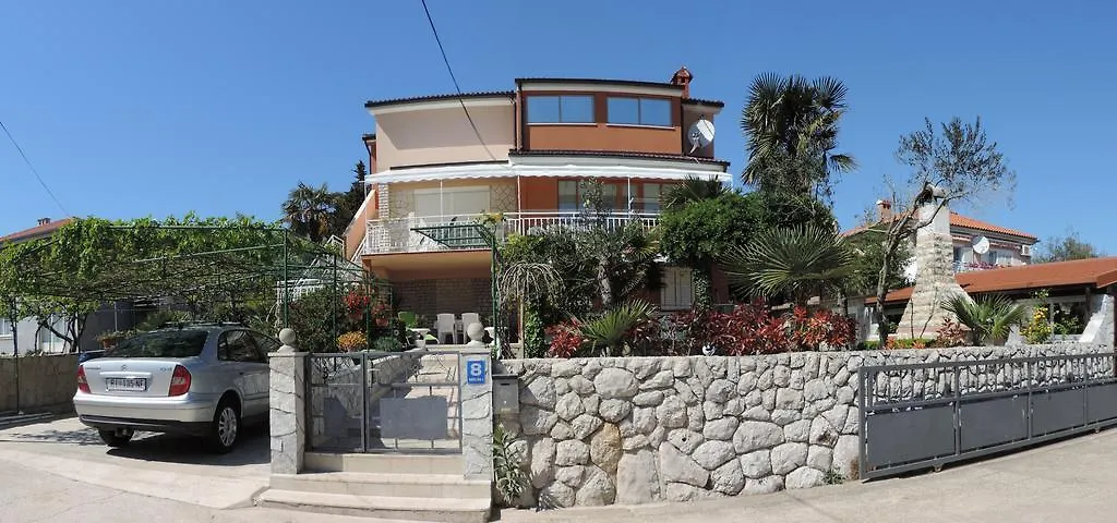 Apartments Vodaric Cres