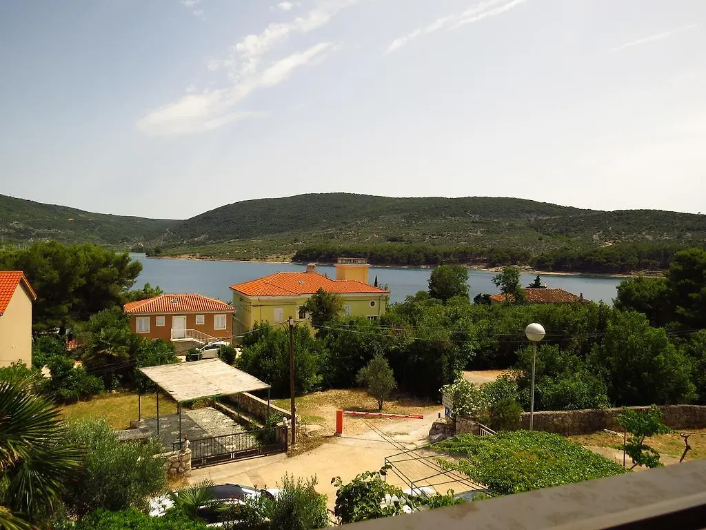 Apartments Vodaric Cres 0*,  Κροατία